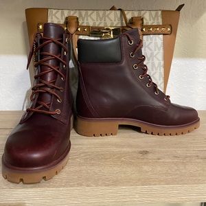 Timberland NEW leather ankle boots 🥾 side 6.5 , brown and black, no box.